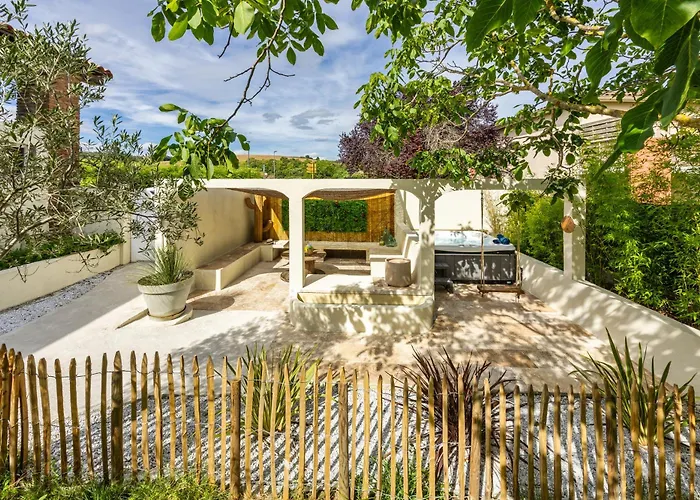 L'oliveraie D'eurocentre - Piscine Et - Paradis Des Enfants * Castelnau-dʼEstrétefonds